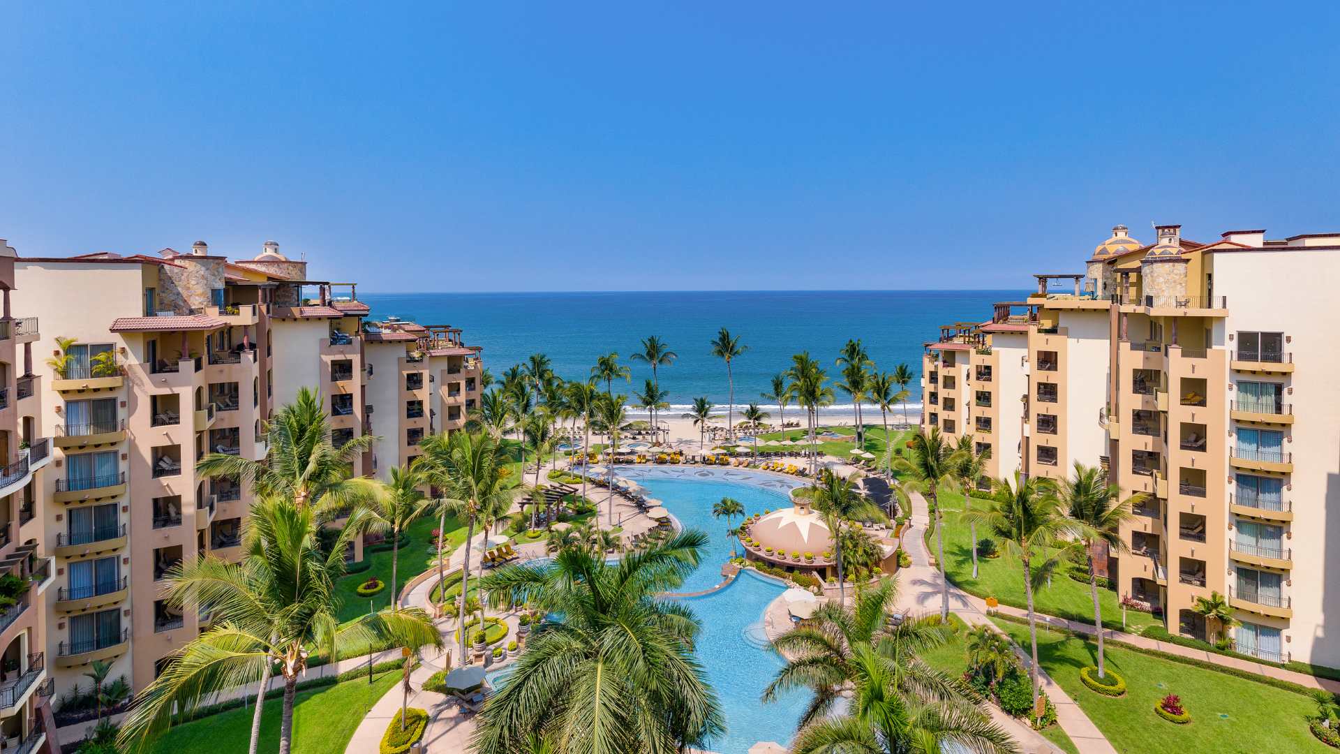 Villa La Estancia Riviera Nayarit beachfront resort with luxury suites, full kitchens, and stunning Banderas Bay views near Puerto Vallarta.